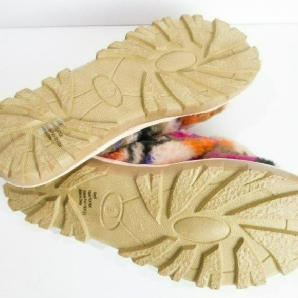 Olivia Miller Belvedere Furry Slide Sandals -8 - Picture 6 of 7